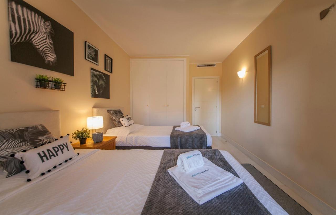 B02 - Fantastic Apartment With Pool Portimao Bagian luar foto
