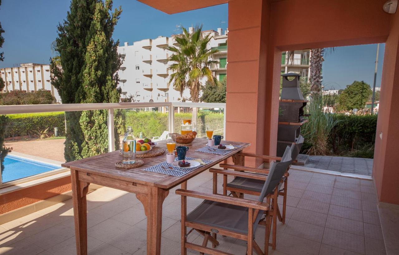 B02 - Fantastic Apartment With Pool Portimao Bagian luar foto