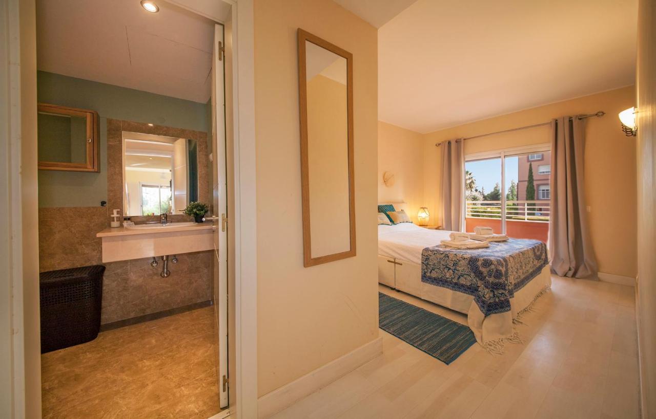 B02 - Fantastic Apartment With Pool Portimao Bagian luar foto
